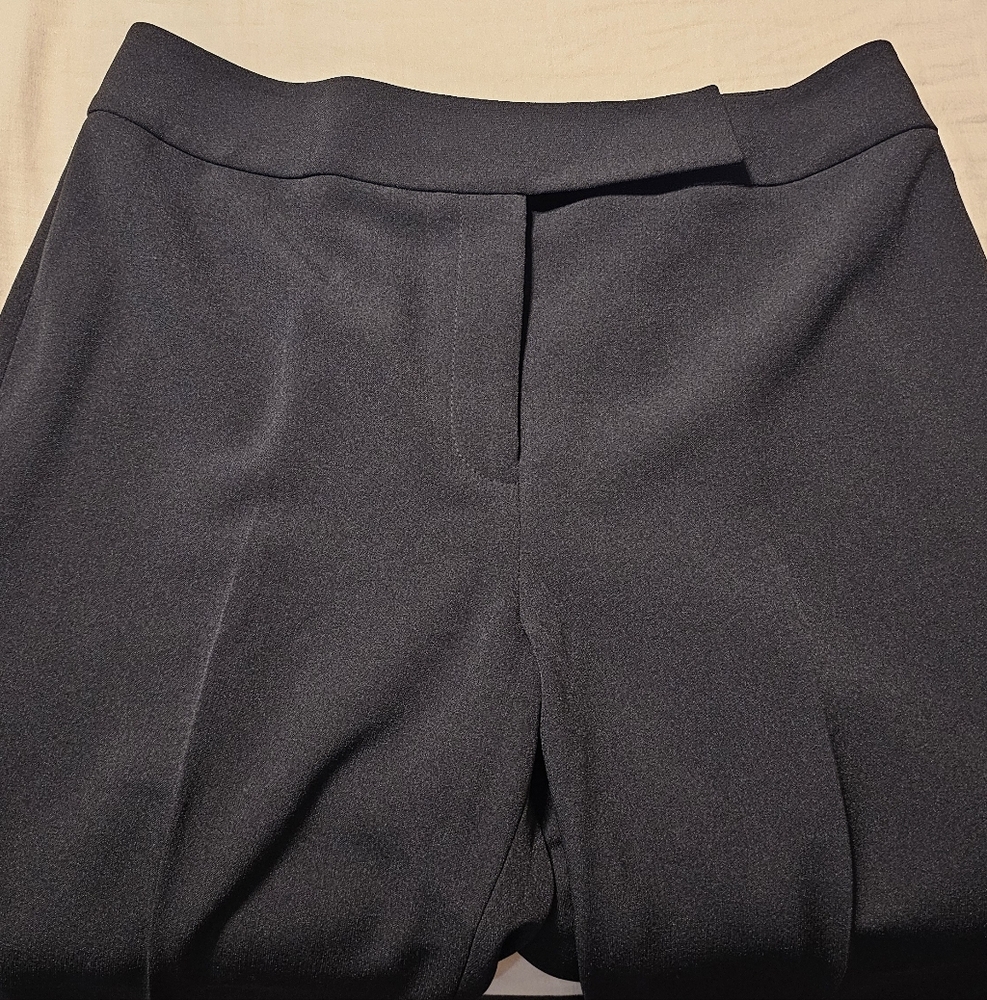 Classic Black Flat Front Womens Trousers Size 8 Petite EUC - Picture 4 of 4